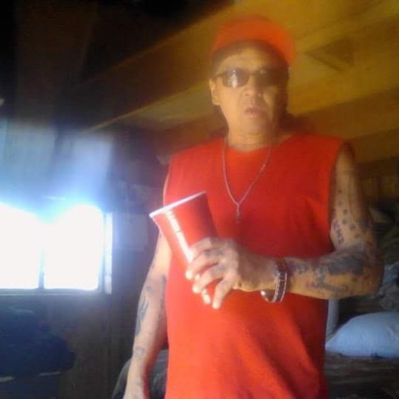 I'm offering athletic shoes, will add more later, thanks , Ronnie - Picture 4 of 4